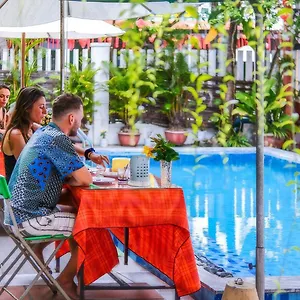 https://oleander-garden-homestay.hotelsofhoian.com